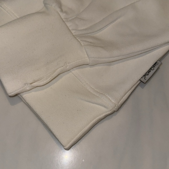 NWT The Laundry Room Women’s Diet Coke Bow Classic Crewneck Sweatshirt White M - Picture 4 of 9